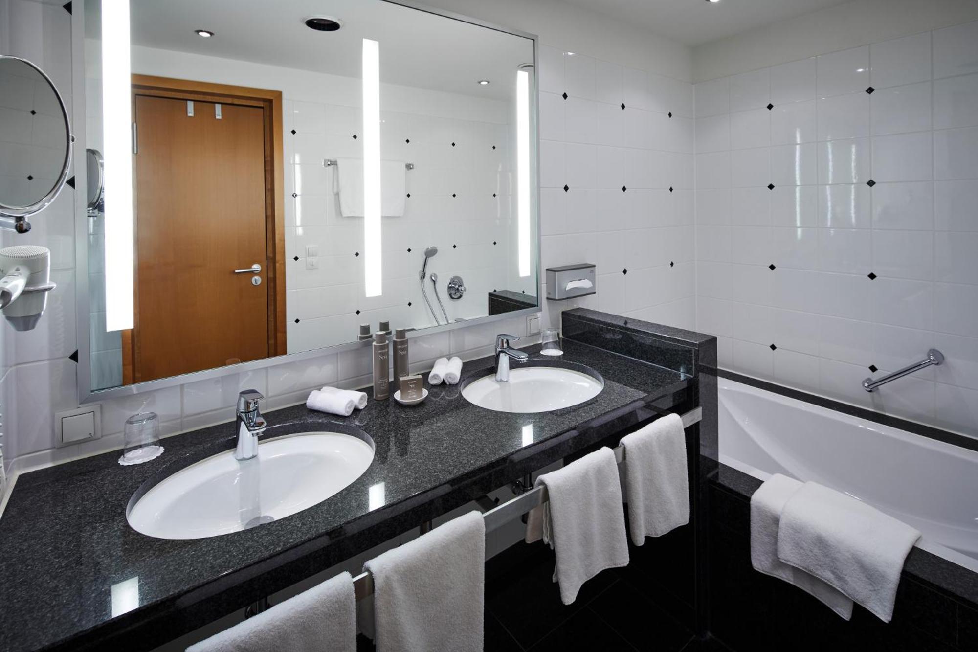 Parkhotel Pforzheim Eksteriør bilde